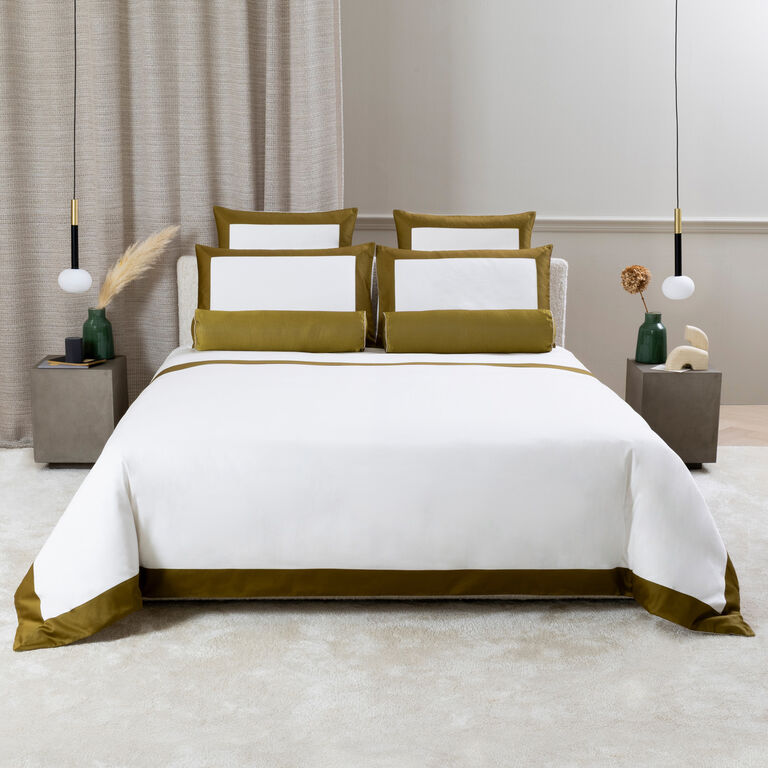 slide 4 Allure Neck Roll