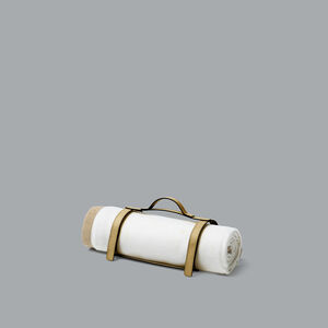 slide 4 Otello Throw Holder