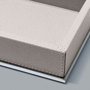 slide 3 Otello Valet Tray