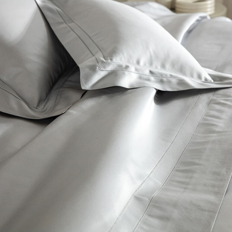 slide 4 Doppio Ajour Duvet Cover