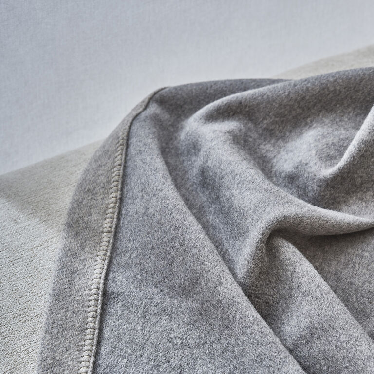 slide 3 Palace Throw