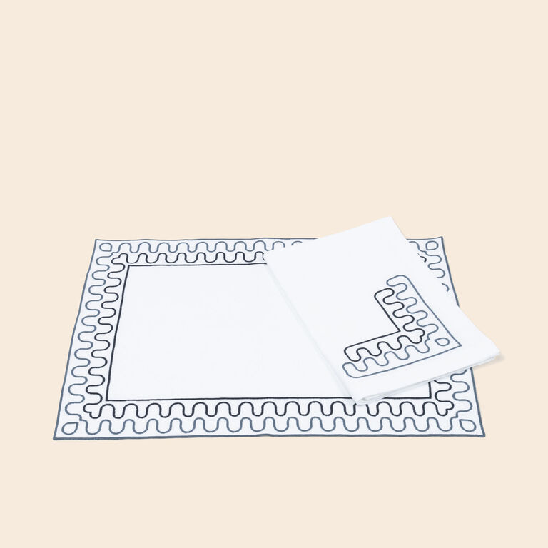 slide 3 Modernism Outline Placemat and Napkins Set
