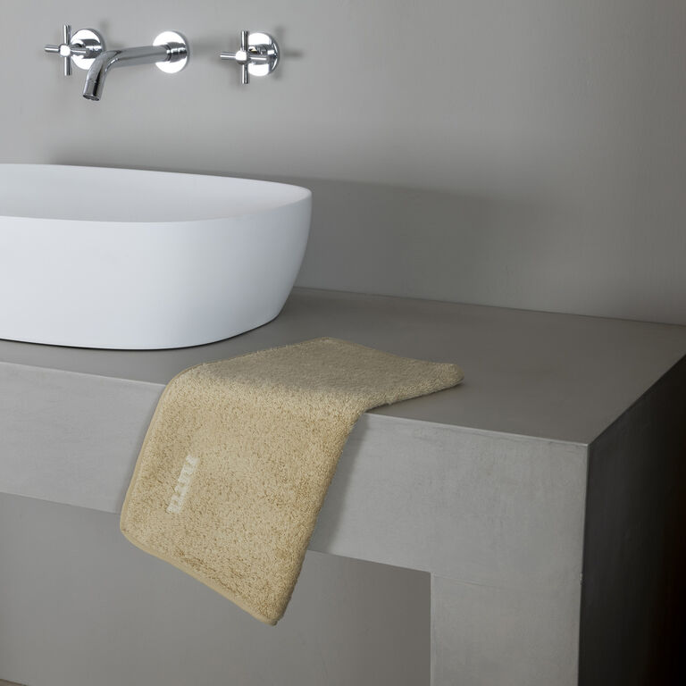 slide 1 Unito Hand Towel