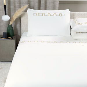 slide 2 Bold Bicolor Embroidery Sheet Set