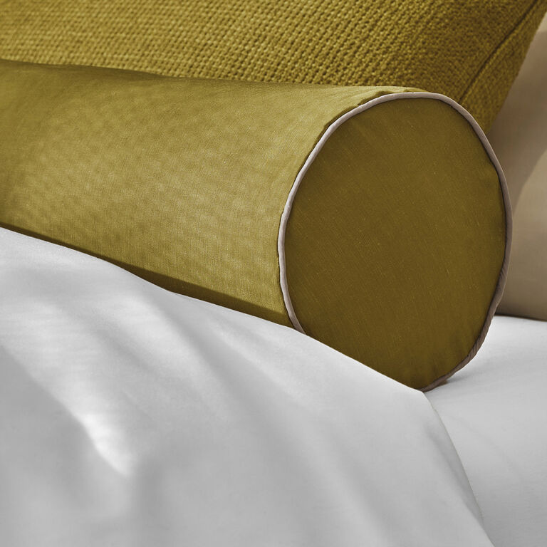 slide 1 Allure Neck Roll