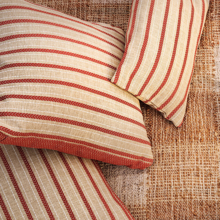 slide 2 Oasis Outdoor Decorative Pillow Cover