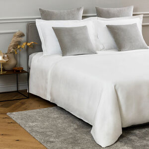 slide 4 Luxury Silk Velvet Decorative Cushion Cover