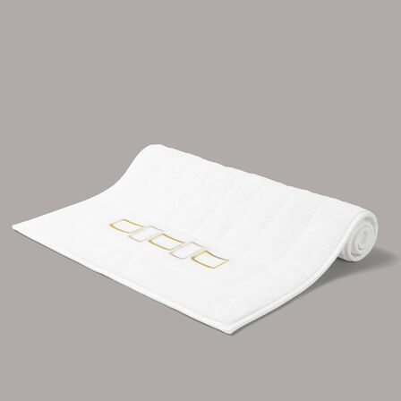 Bold Bicolor Embroidery Bath Mat