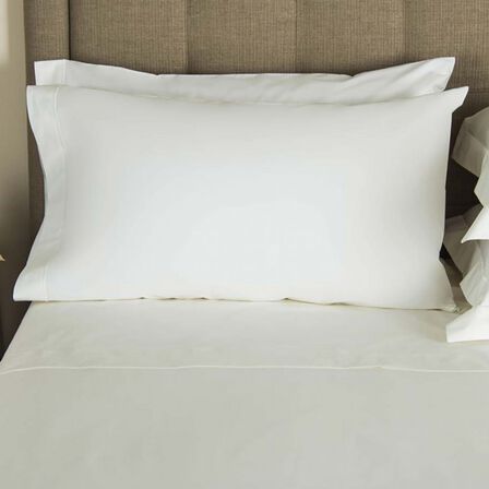 One Bourdon Pillowcase Set