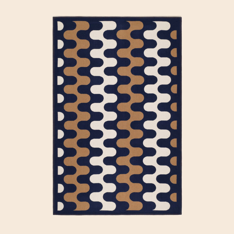 slide 1 Modernism Throw