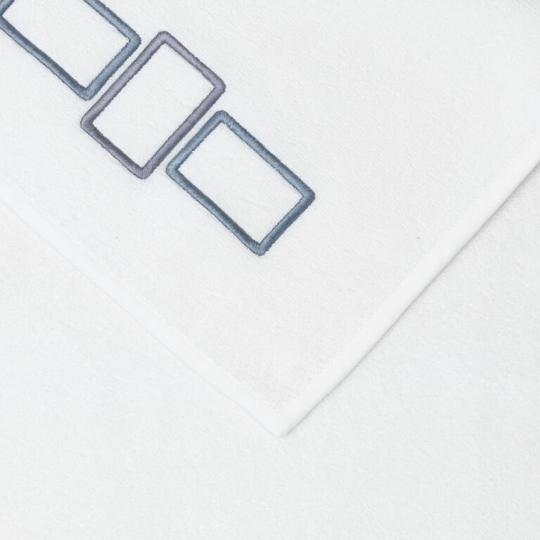 slide 5 Bold Bicolor Embroidery Bath Sheet