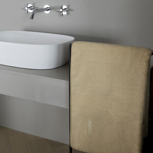 slide 1 Unito Bath Sheet