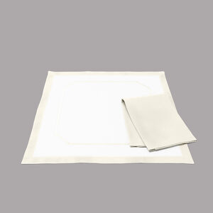 slide 2 Simposium Embroidery Table Set