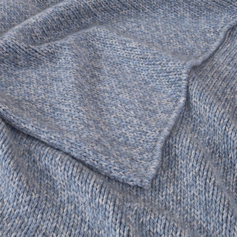 slide 3 Moulin&eacute; Blow Throw