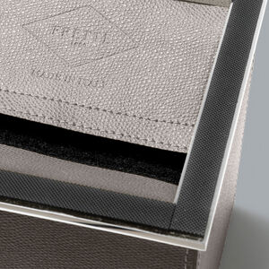 slide 4 Otello Tissue Holder