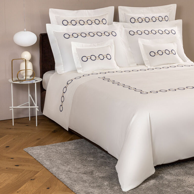 slide 4 Links Embroidered Sheet Set