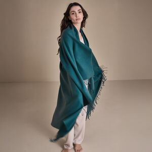 slide 4 Pure Cashmere Throw