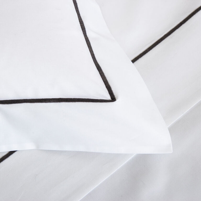 slide 3 One Bourdon Sham