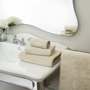 slide 4 Unito Bath Sheet