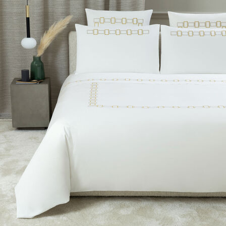 Bold Bicolor Embroidery Duvet Cover