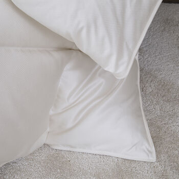 Net Silk Medium Comforter Duvet Filler