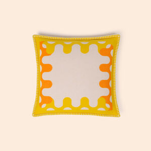 slide 1 Modernism Cushion 002