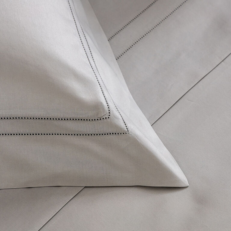 slide 3 Doppio Ajour Duvet Cover