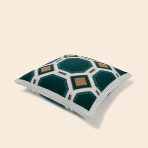 slide 2 Deco Cushion 005