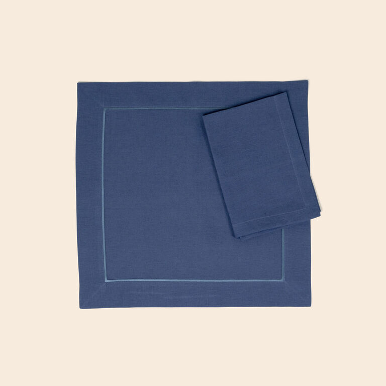 slide 2 Define Placemats and Napkins Set