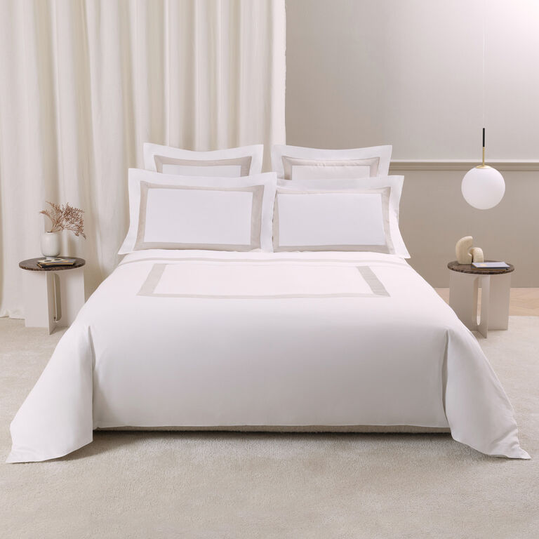 slide 4 Sateen Breeze Border Duvet Cover Set