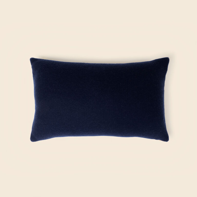 slide 2 Deco Cushion 003