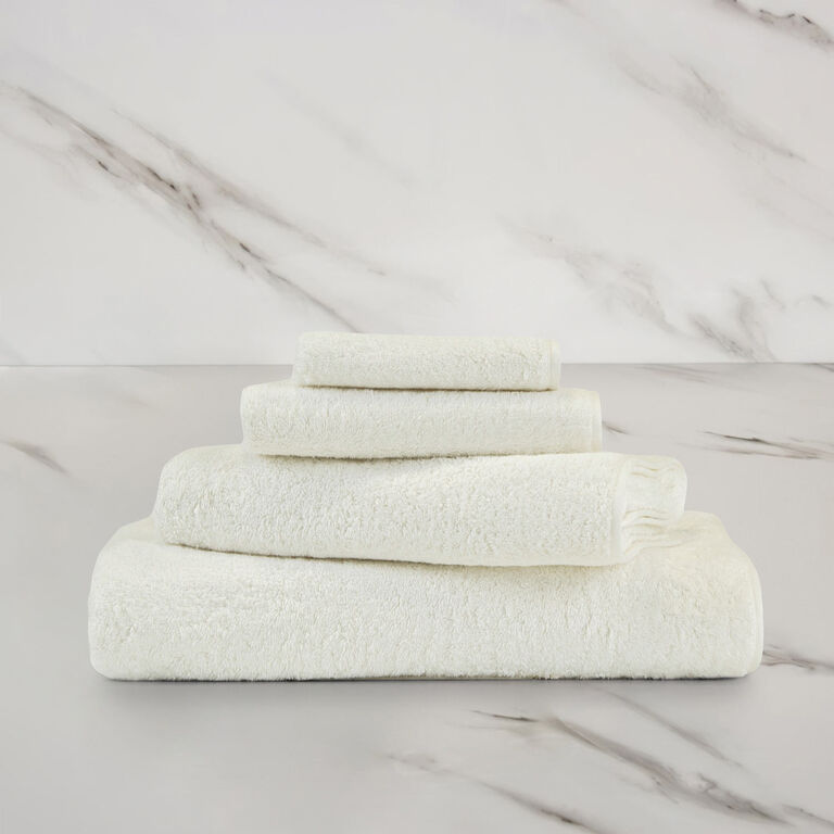 slide 1 Unito Bath Towel