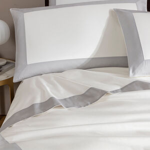 slide 4 Bold Duvet Cover
