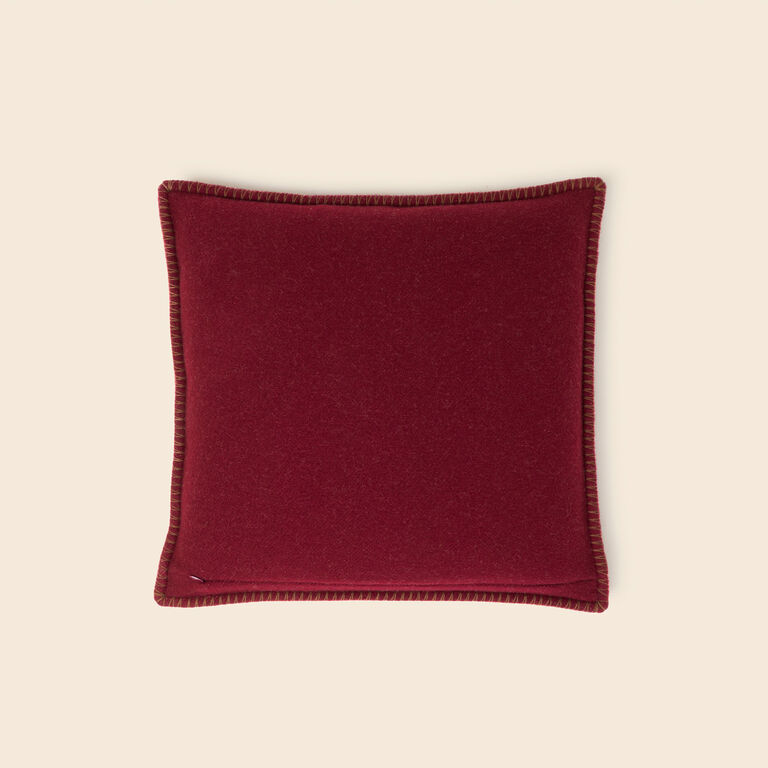 slide 2 Modernism Cushion 002