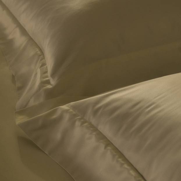 Frette Ultimate Sateen Italian bedding offering warmth, elegance, and silky softness over time